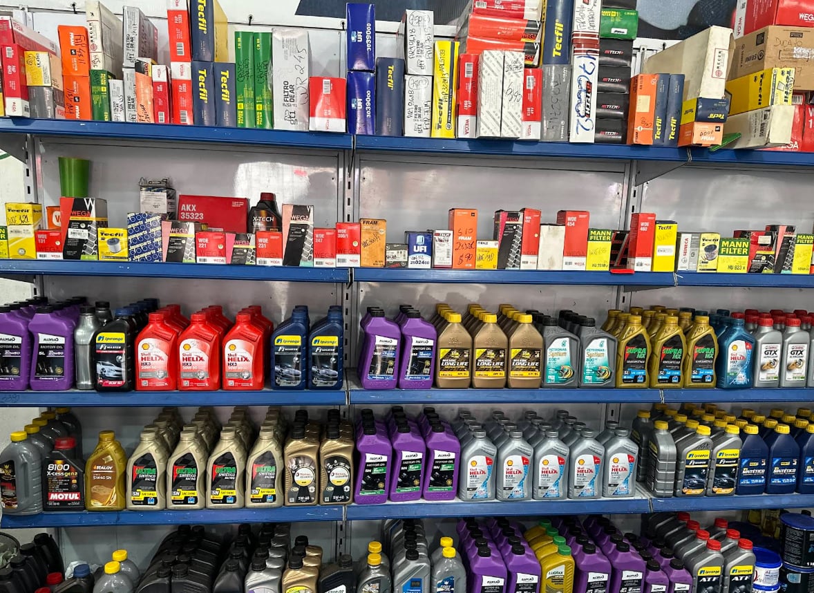 realiza os serviços de  troca de óleo, filtros automotivos, lubrificantes, atendimento exclusivo ao cliente na região de ribeirão preto